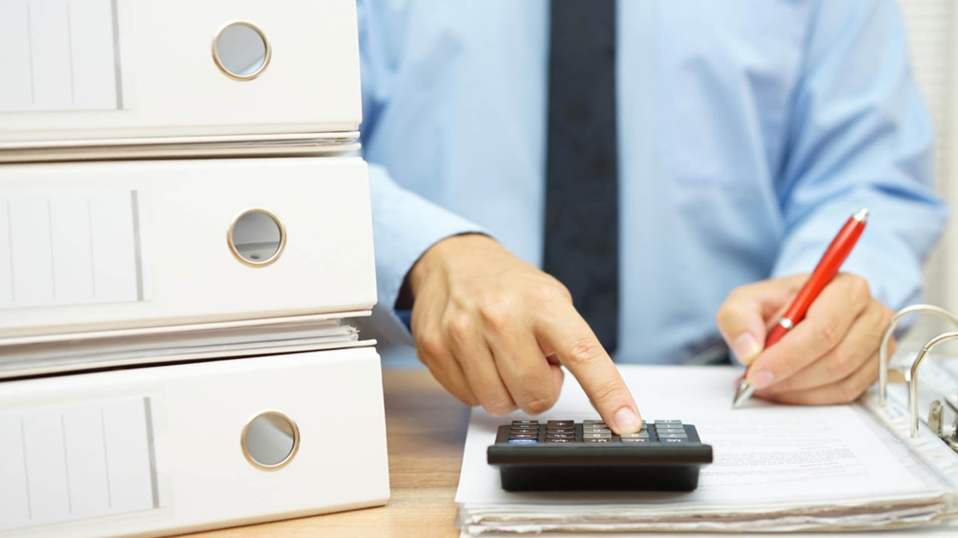How do accounting and bookkeeping services help to grow your business?
