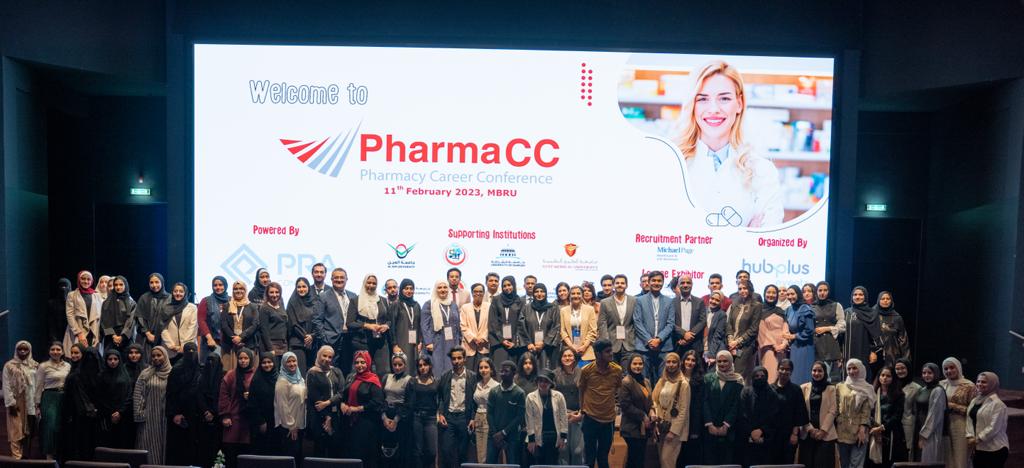 بحضور نحو 400 مشارك وعدد من جامعات وكليات الدولة  مؤتمر الصيدلة يبحث آفاق المهنة والفرص الوظيفية للطلاب والخريجين